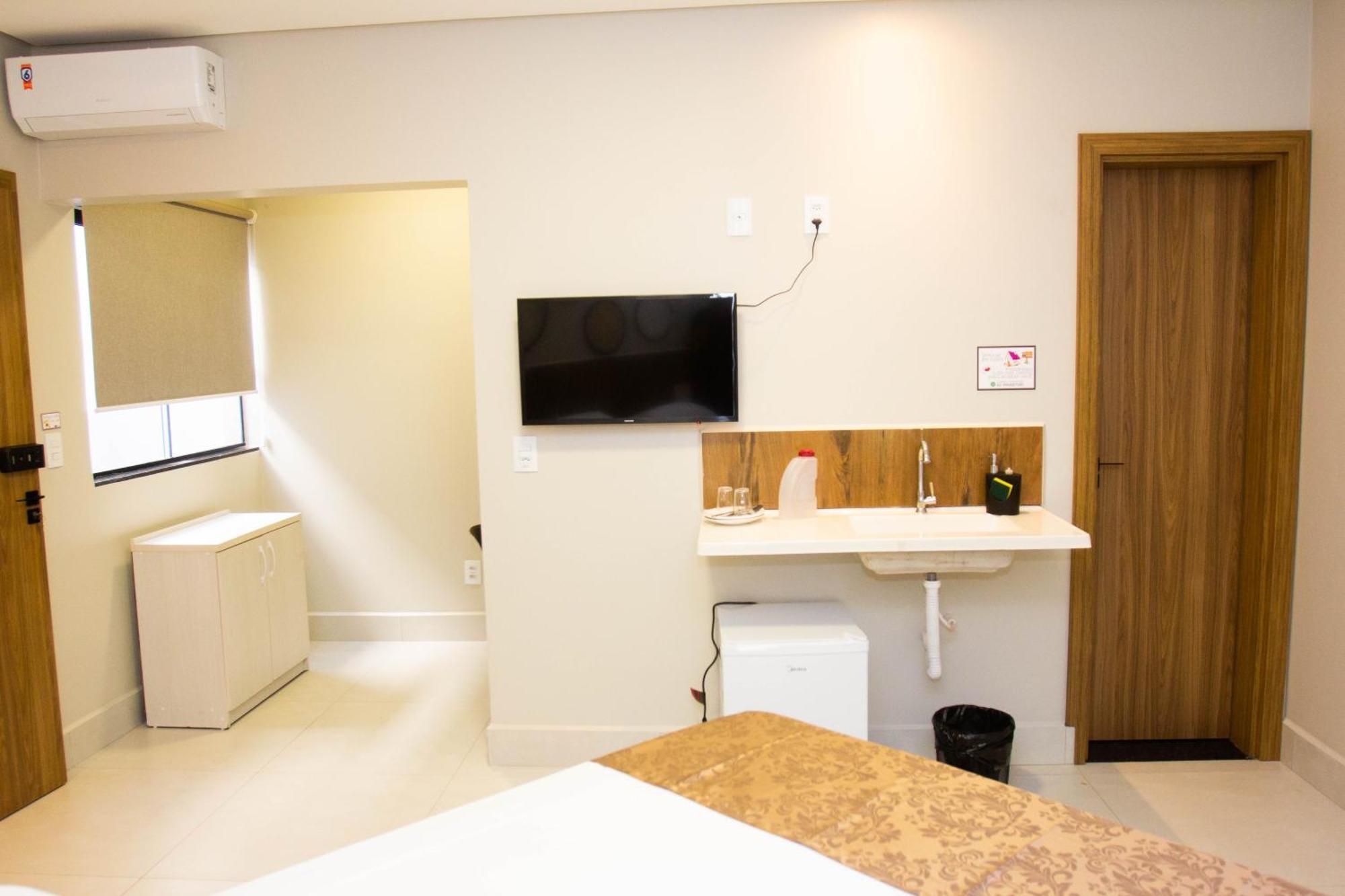 Fiori Suites Goiania Room photo