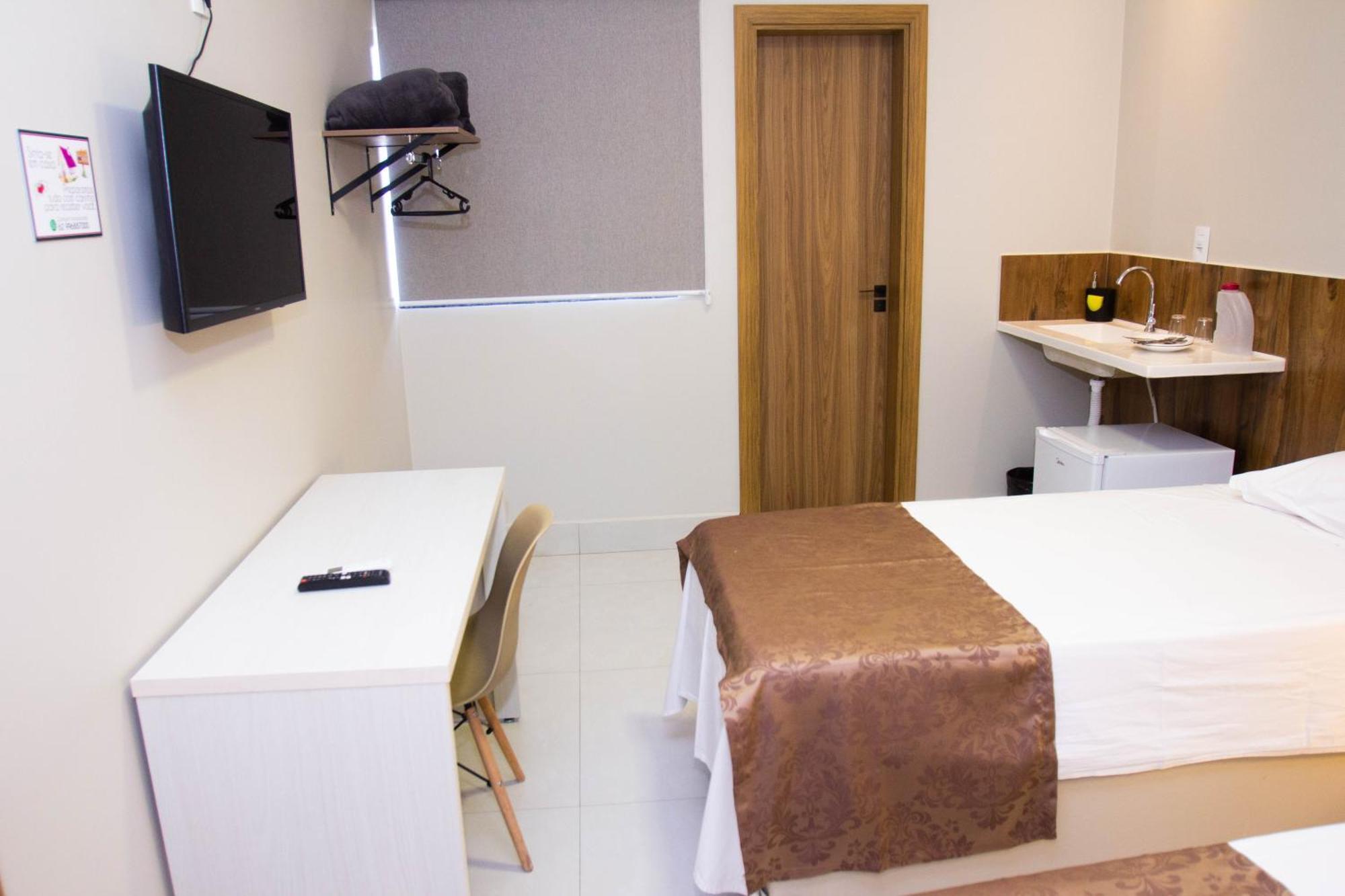 Fiori Suites Goiania Room photo