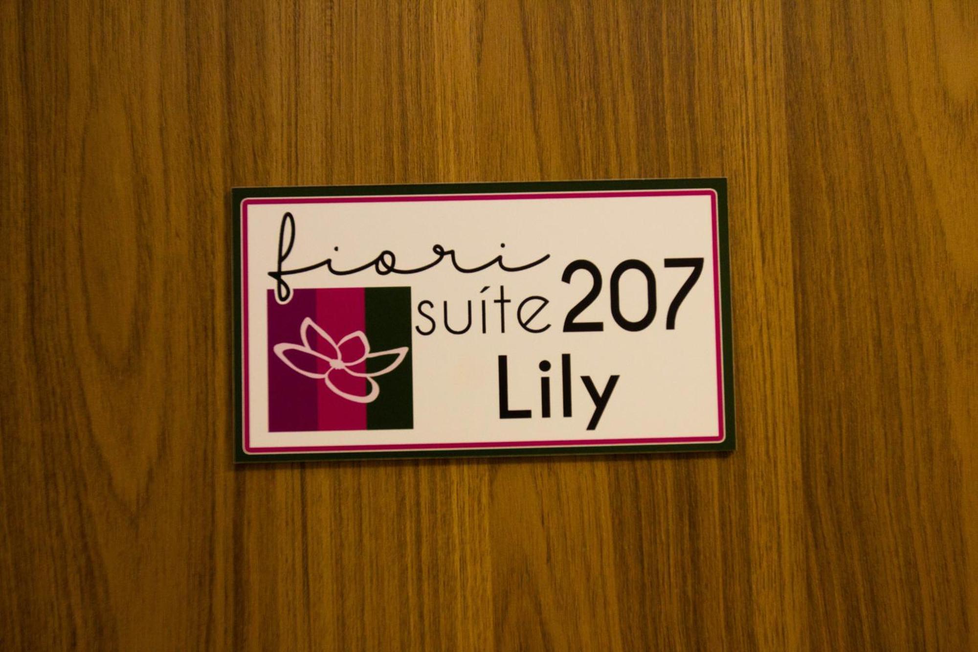 Fiori Suites Goiania Room photo